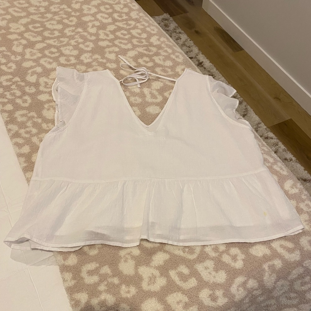 Abercrombie & Fitch White Peplum Top